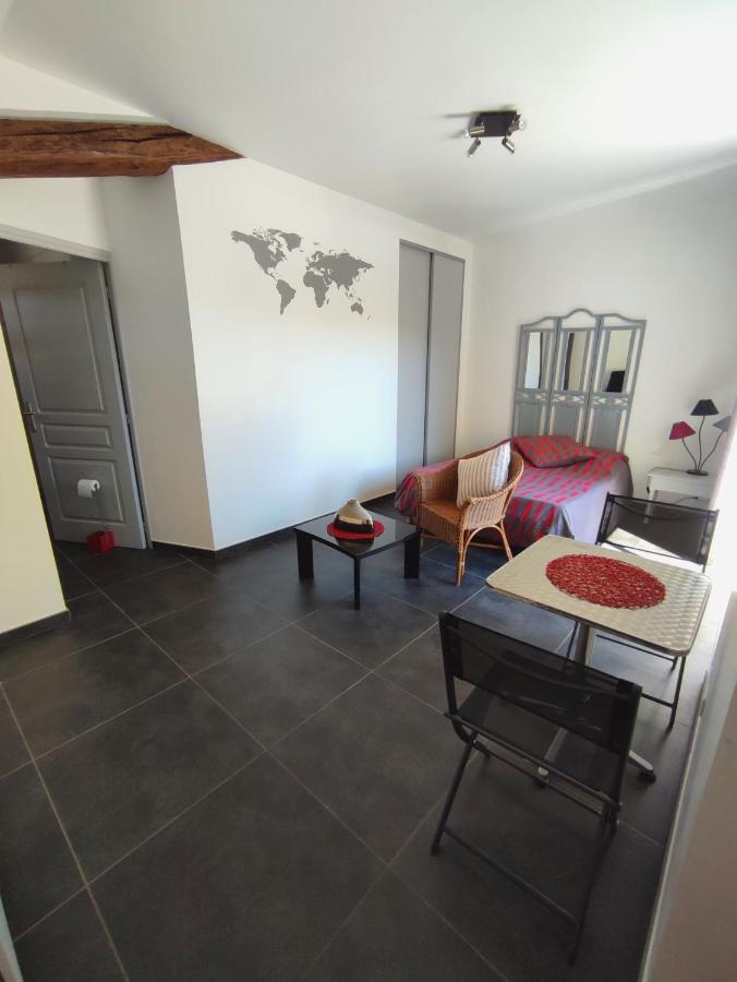 Studio R Homps Homps  Extérieur photo